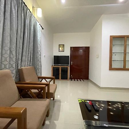 Dream Home Kochi Tripunithura Buitenkant foto